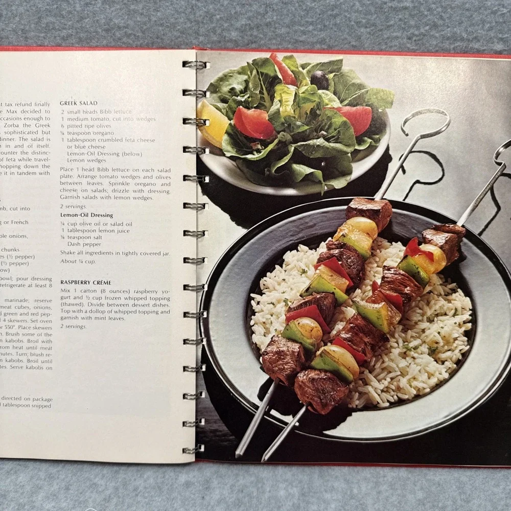 VTG 1973 Betty Crocker Dinner For Two Cookbook‎ Spiral Bound Golden Press 70's